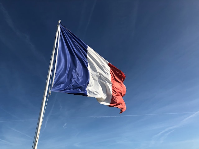 How tall are French?