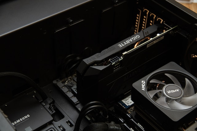 AMD Radeon tm vega 8 graphics
