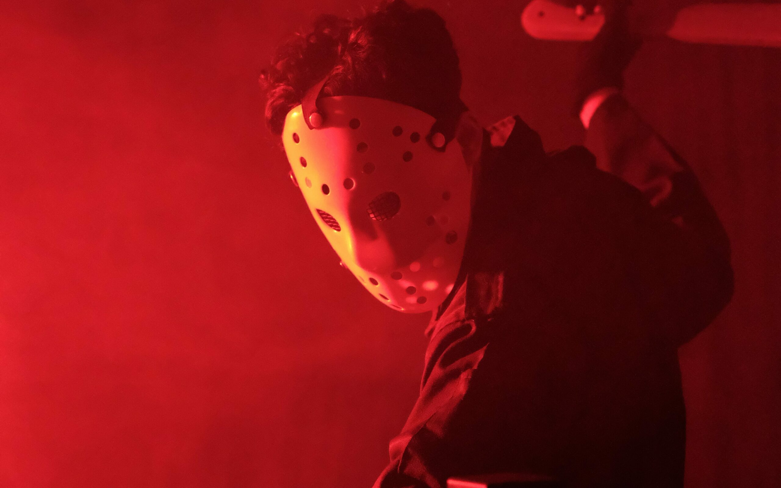 Is jason taller than freddy krueger