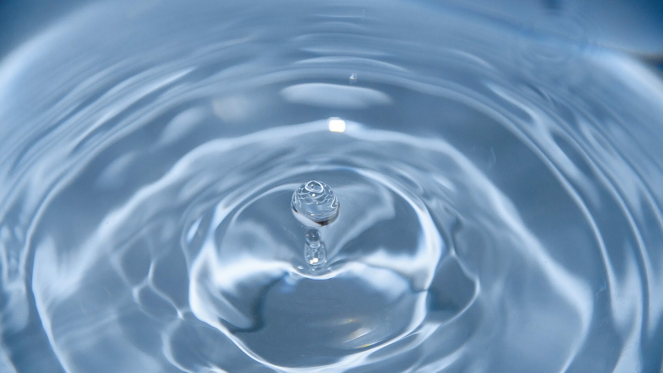 Is Water An Ionic Bond?
