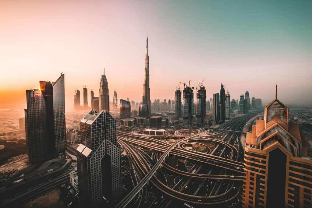 Who is richer dubai or qatar?