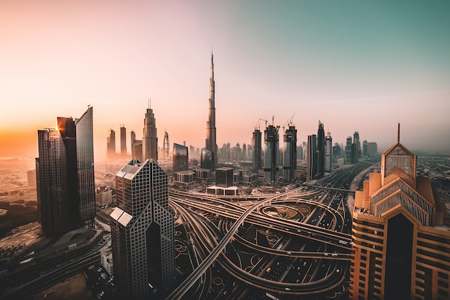 Where do low income people live in dubai