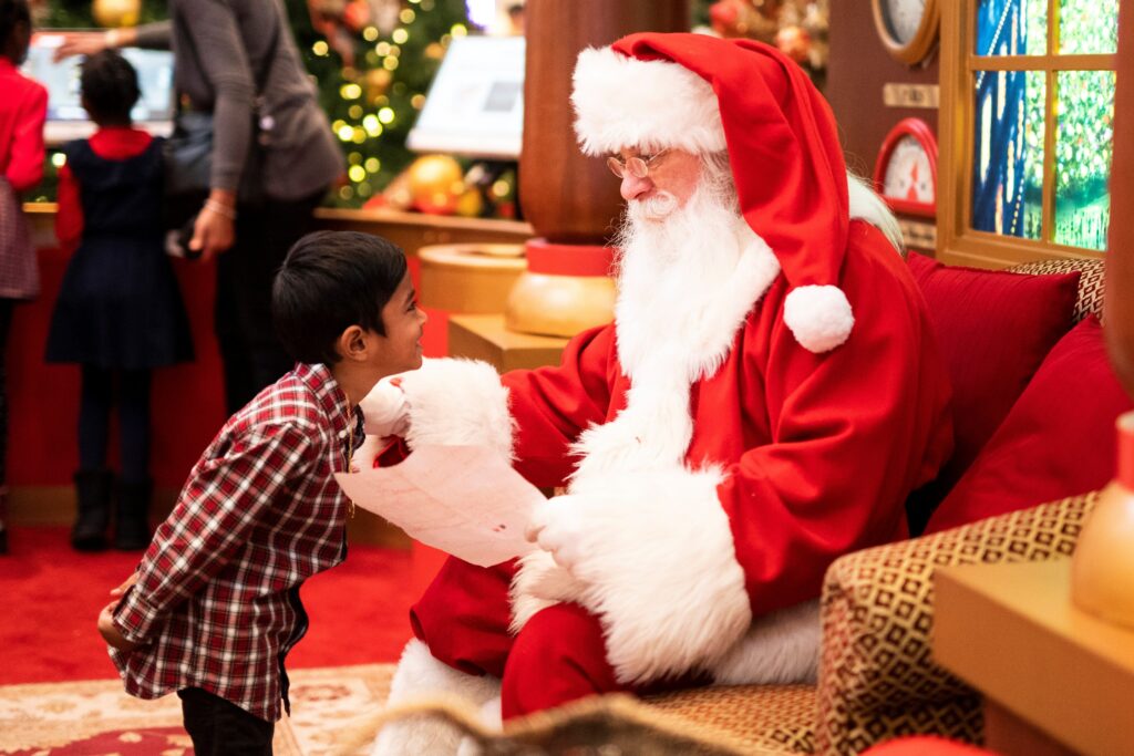 What time will santa take off