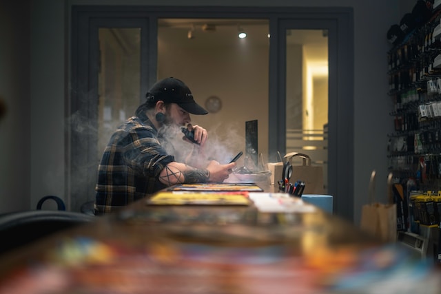 How long does a buzz from vaping last?