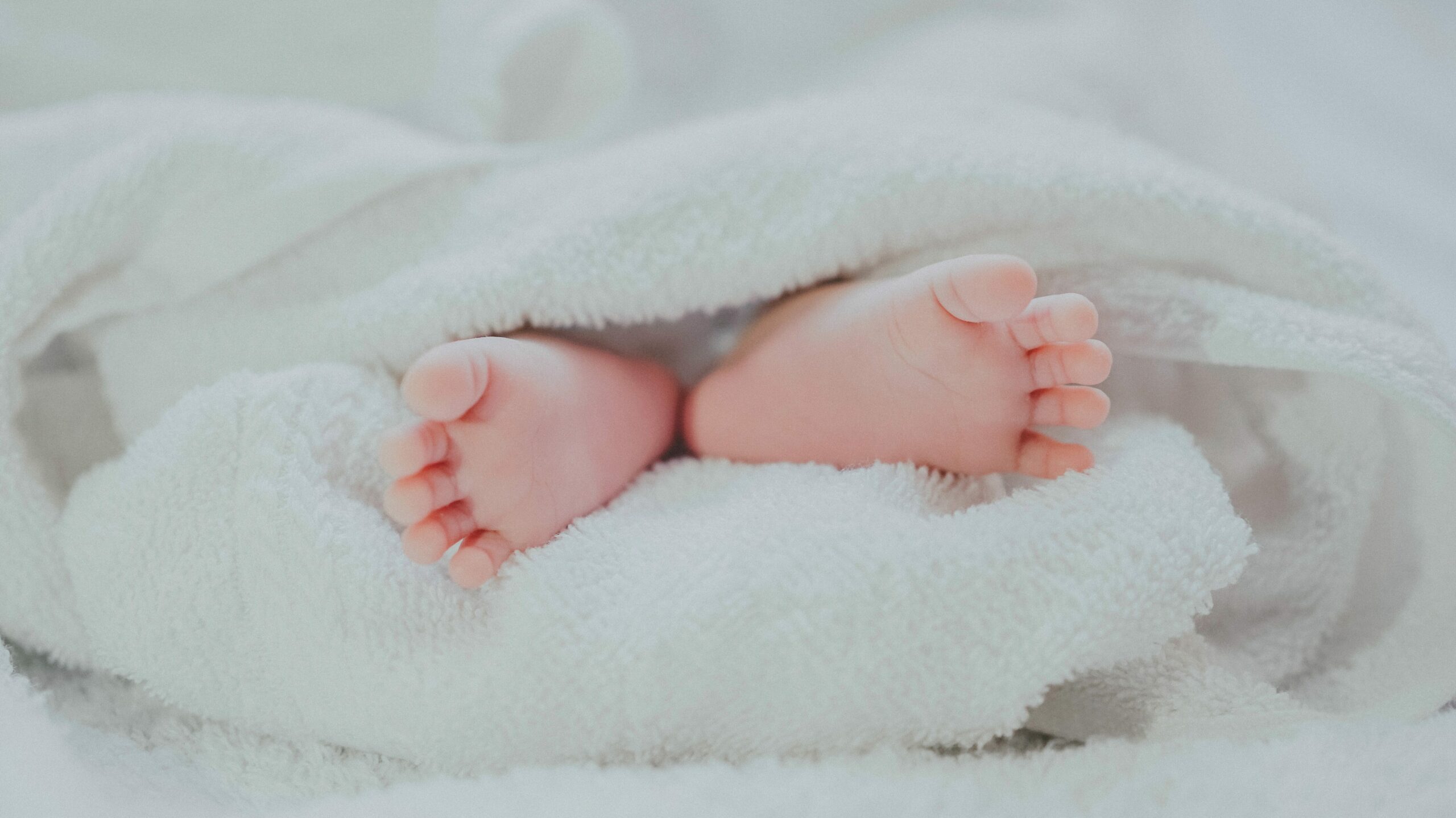 Was Rhaenyra A Baby Stillborn?