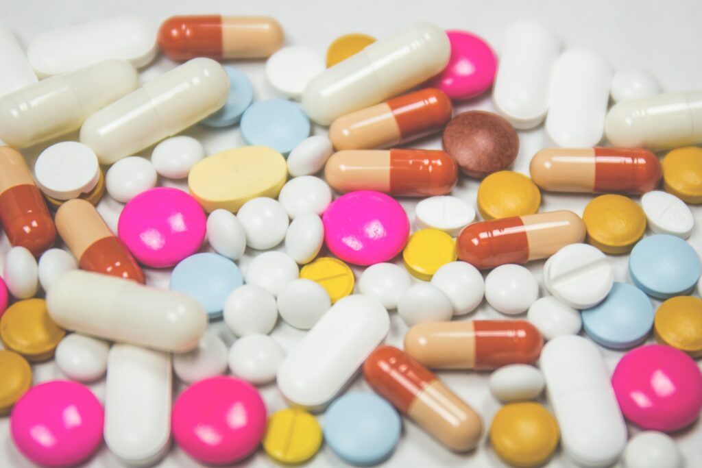 Can metronidazole treat chlamydia?