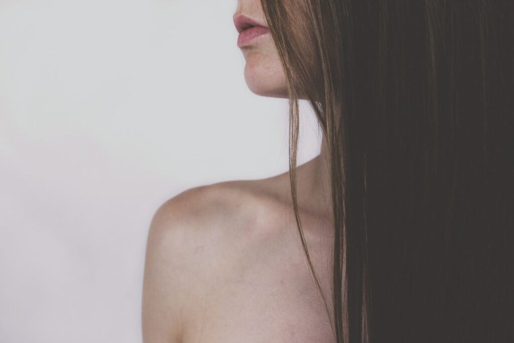 What does a strong chin indicate?