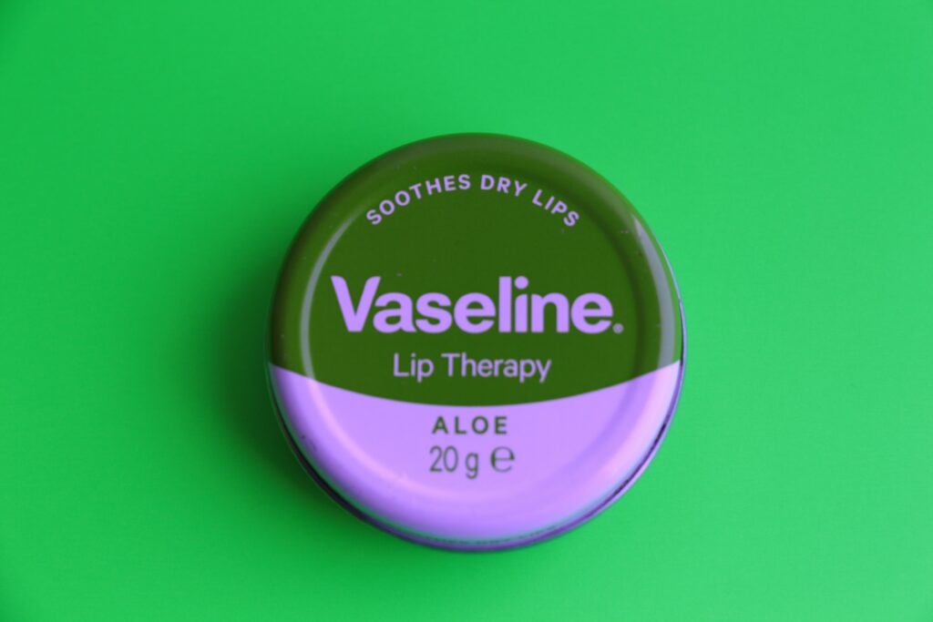 Is vaseline good for wrinkles