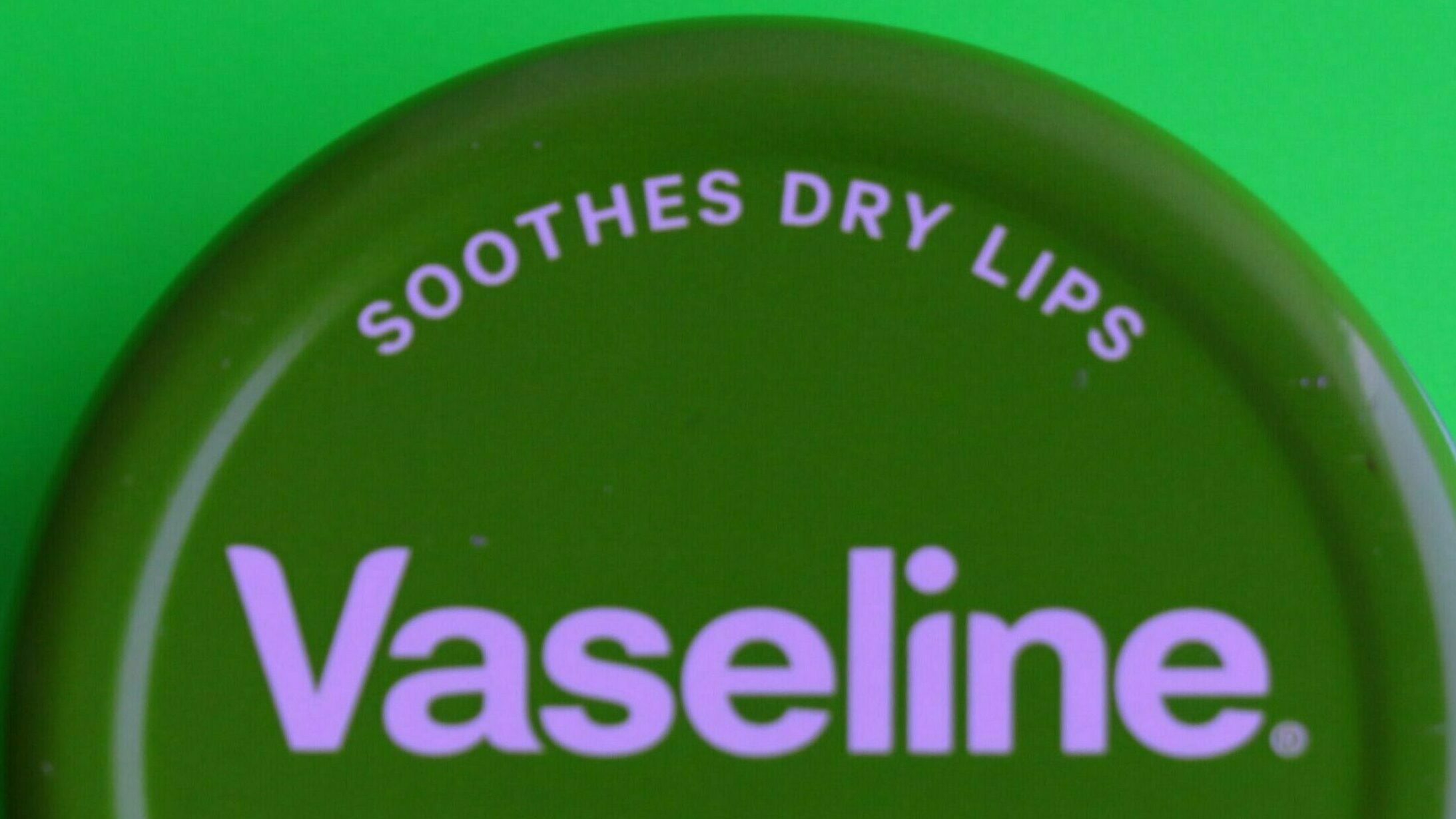 Is it okay to put vaseline on your vag? Gek Buzz