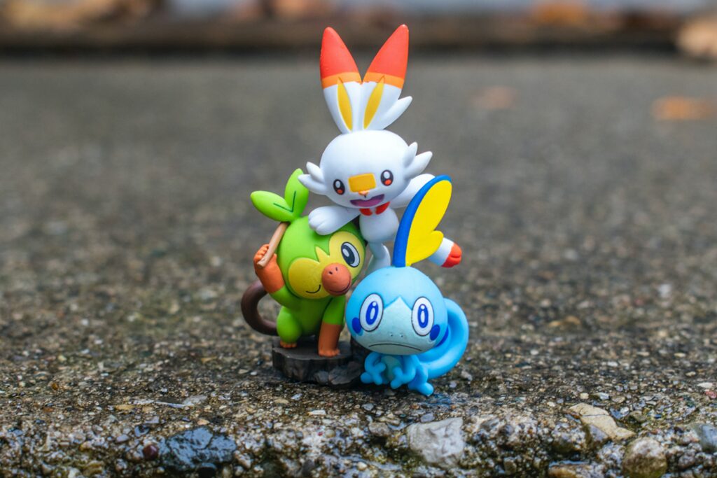 How does a shiny froakie look like?