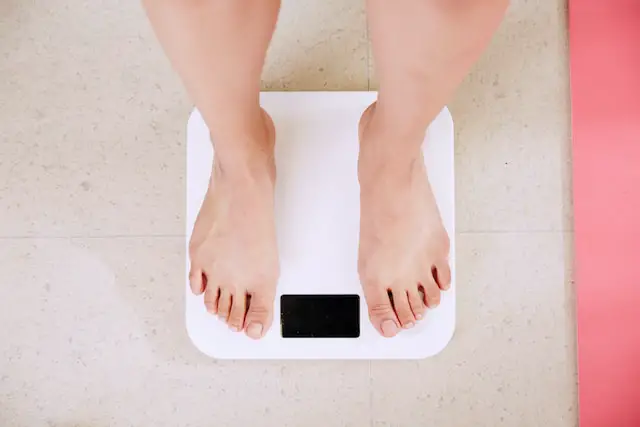 What weight is usually a size 10?