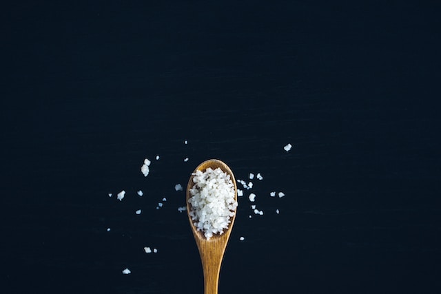 Can salt kill a mouse?