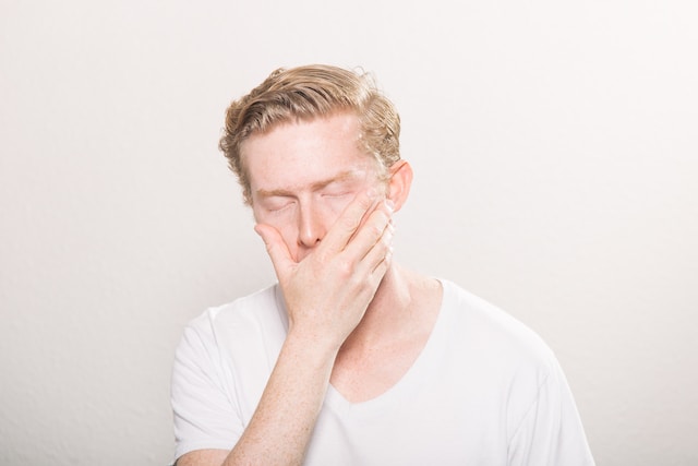 Can you throw up from not eating all day?
