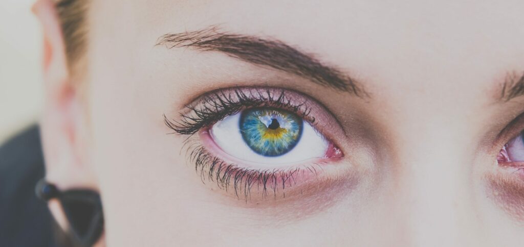 Can 2 brown eyes make hazel eyed baby
