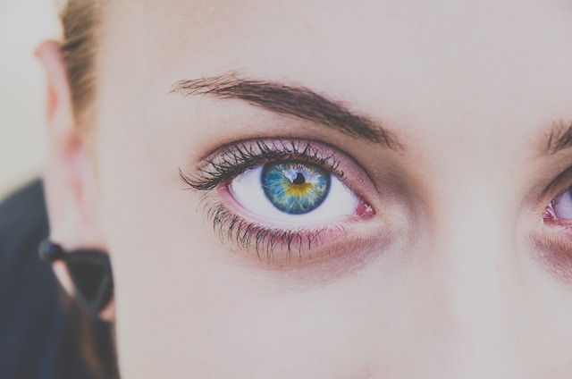 What colour were Marilyn's eyes?