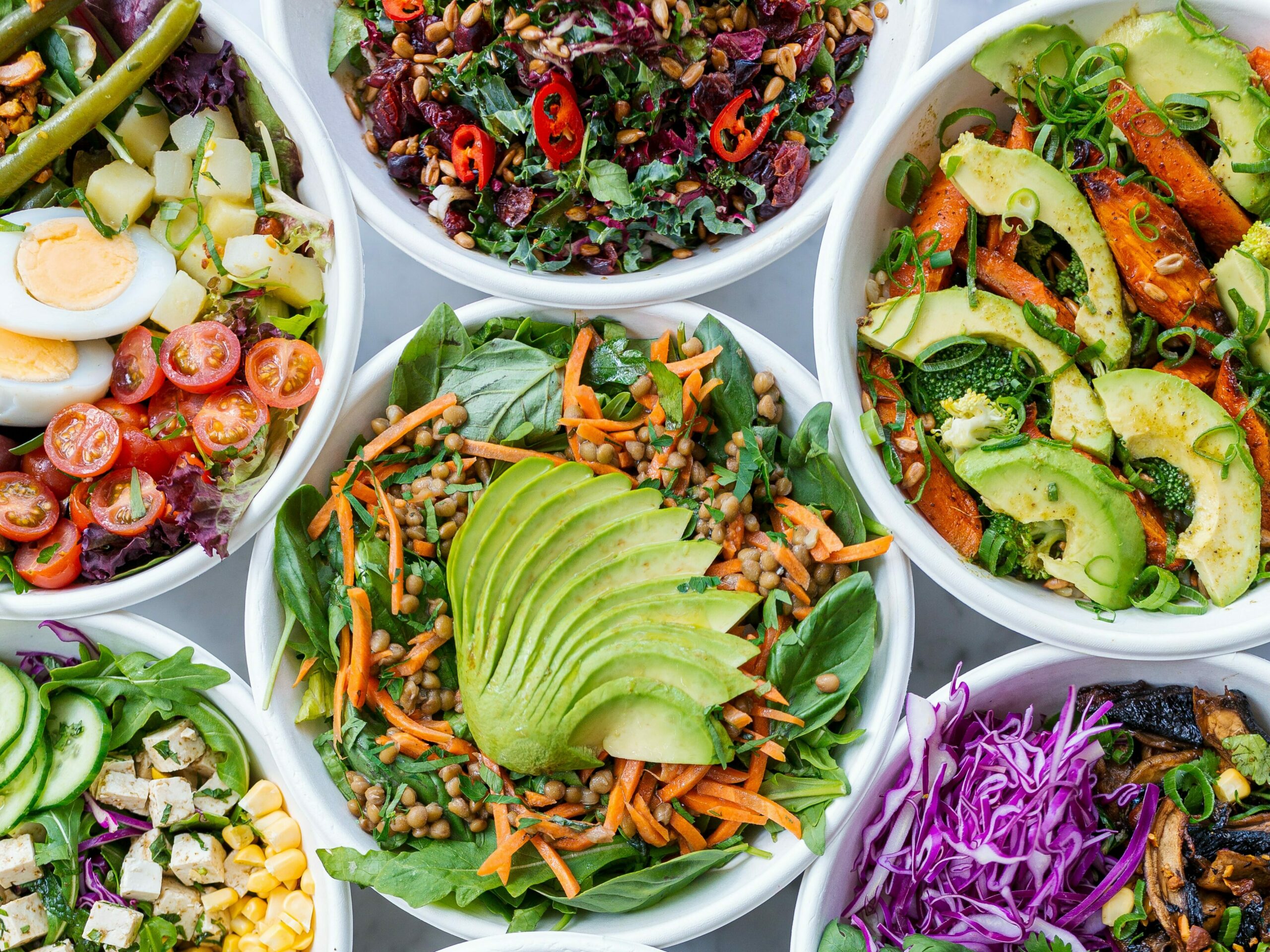 Which is healthier salad or coleslaw