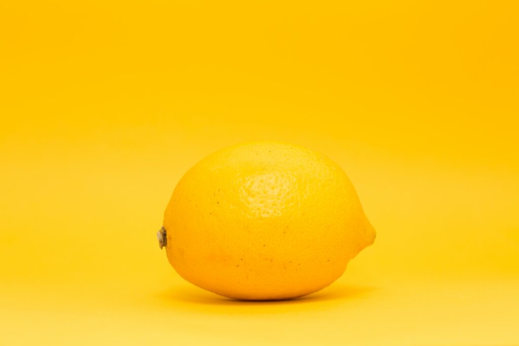 Is it safe to eat a whole lemon peel 