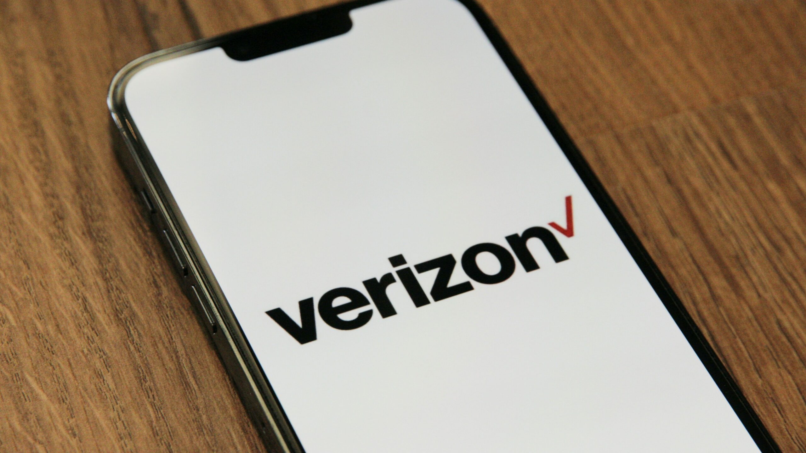 How do i force verizon carrier to update