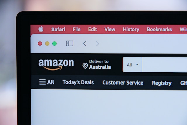 How much Pto do you get at amazon per quarter?
