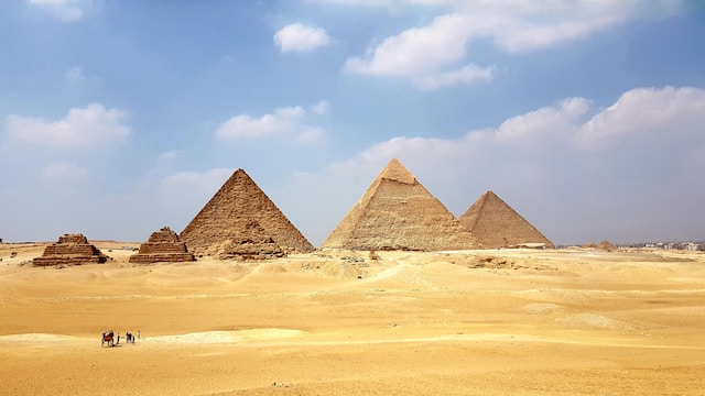 Is Egyptian considered Middle Eastern or African?