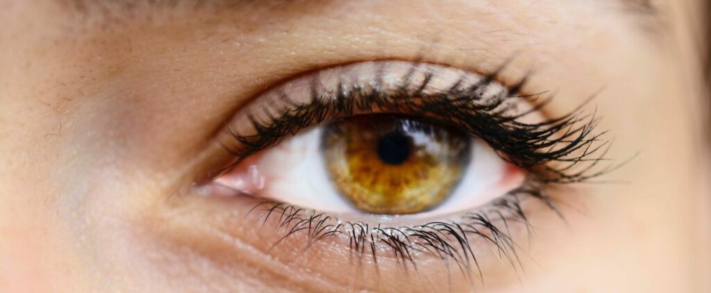 What race usually has hazel eyes