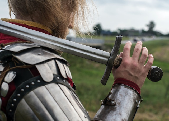 Can an american be knighted