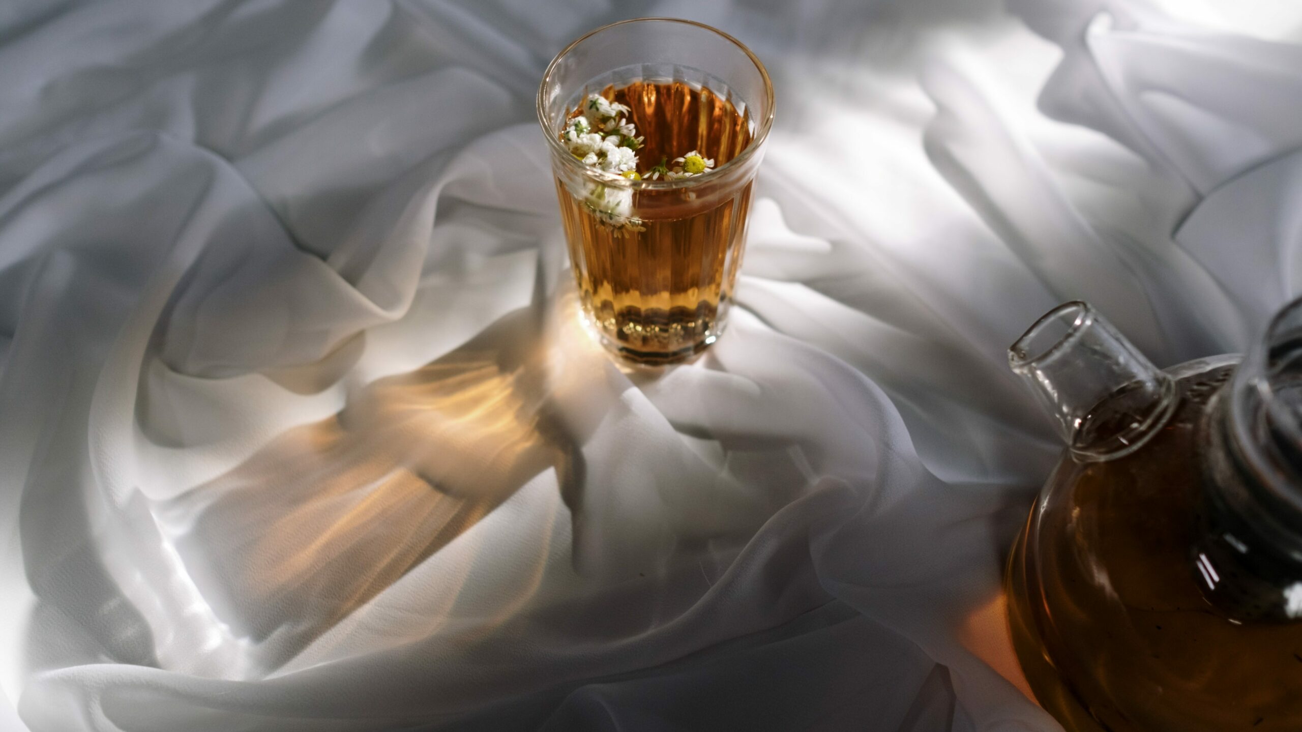 Why does tea make you poop? Gek Buzz