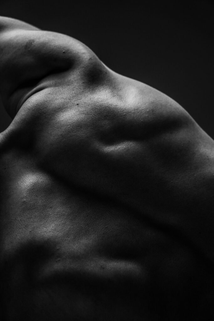 Will muscle relaxer help with pinched nerve