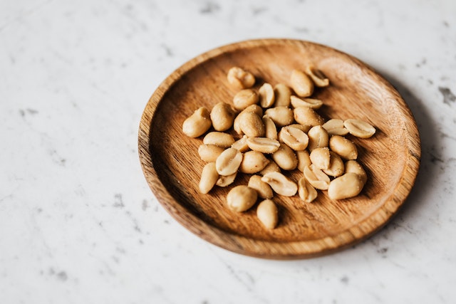 Are peanuts acidic