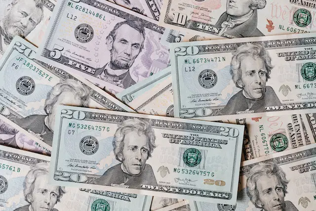 How Much Is A Gold Crown Worth Uk