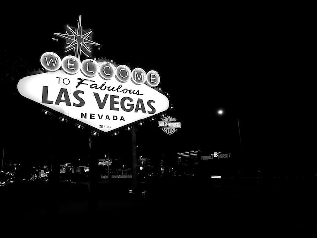 Why did sister wives move from Las Vegas?