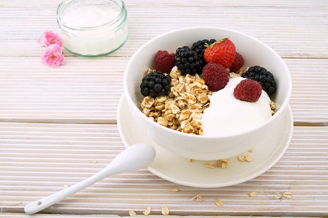 What yogurt has the most live cultures?
