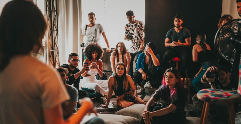 Who is smarter introverts or extroverts