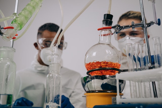 Is acetic acid a strong weak or non electrolyte?