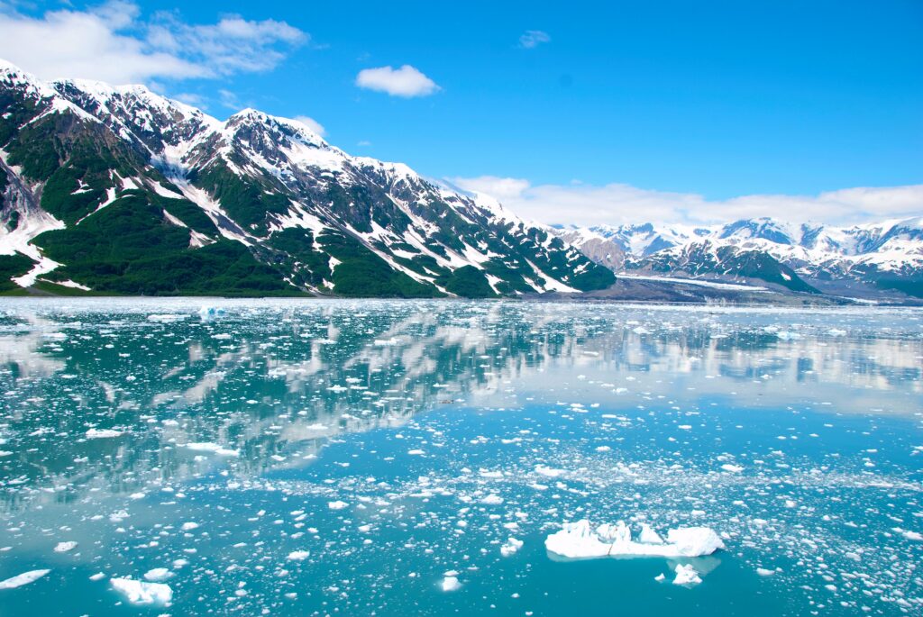 Is it true alaska is dark for 6 months ?
