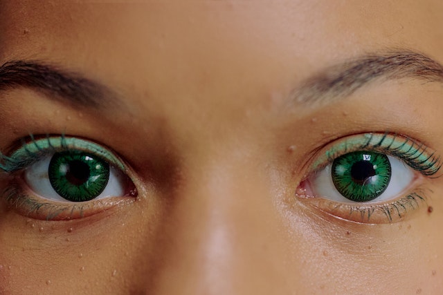 Can Asians have green eyes?
