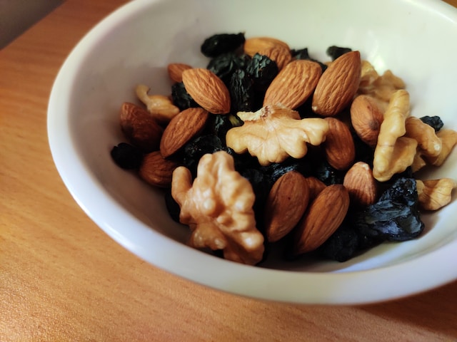 Can nuts constipate you?