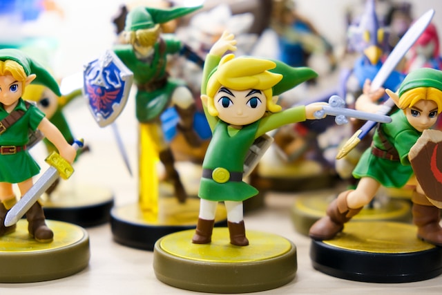 How many hearts do you need to lift the master sword?