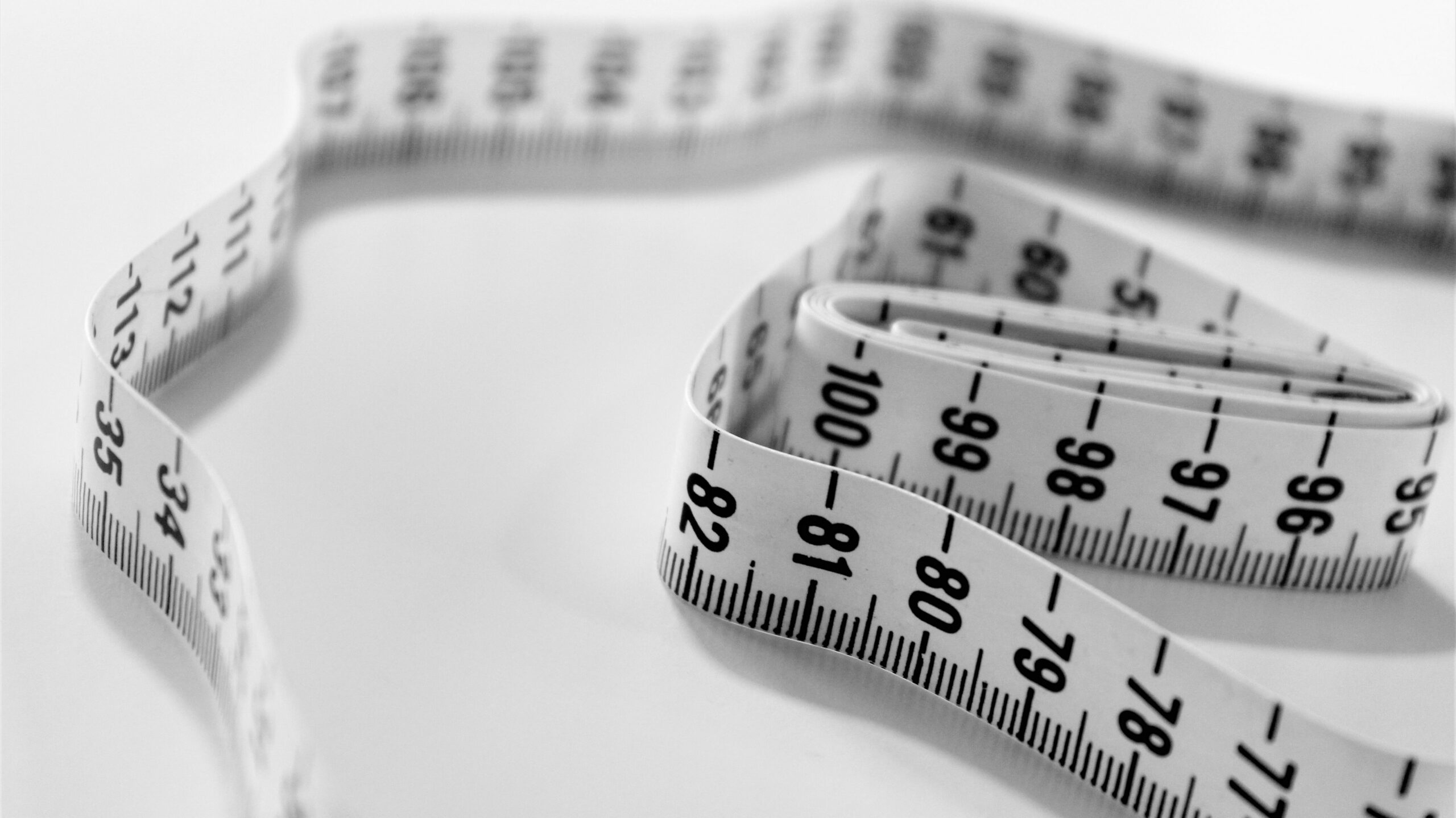 What is a healthy waist size for a 5 3 woman