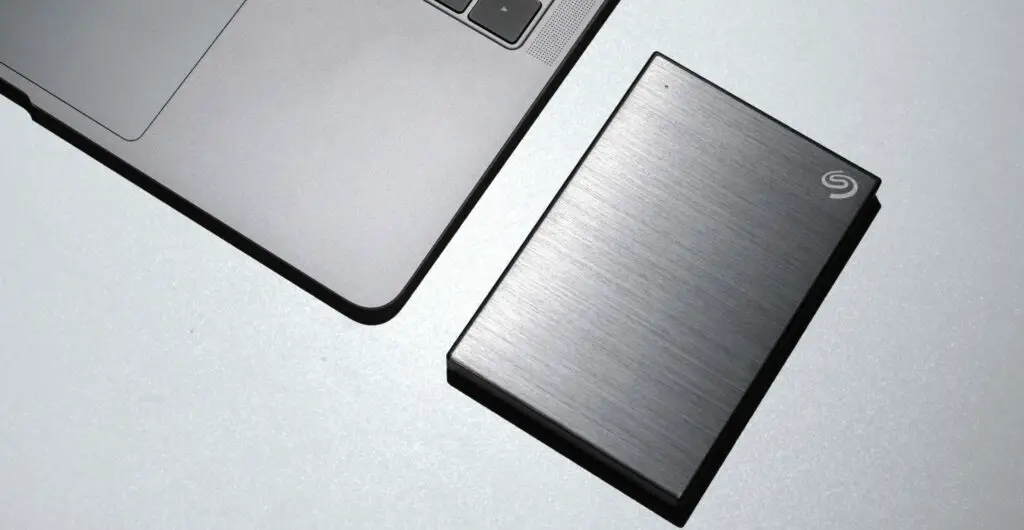 How to use Seagate external Hard drive on Windows 10?