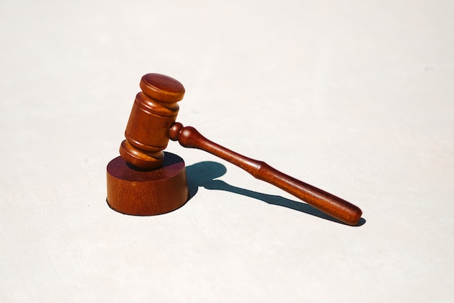 What is the 7th amendment simplified?
