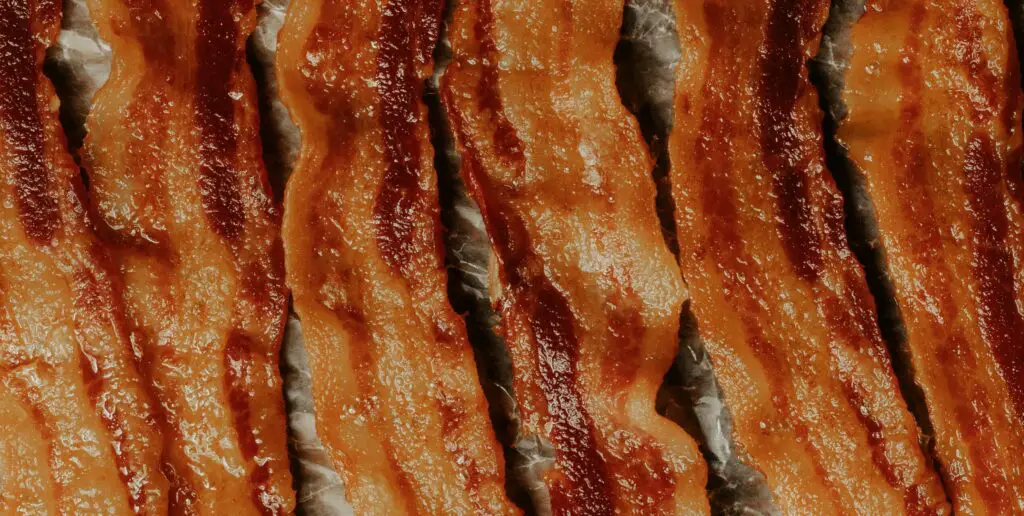 can-you-eat-bacon-while-pregnant-benefits-and-risks-mom-baby-blog